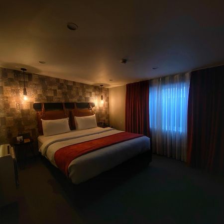 Townhouse Tbilisi Boutique Hotel Bagian luar foto
